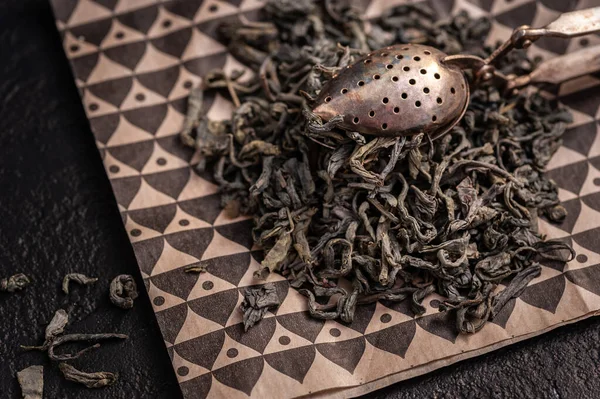 Dry Green Tea Leaves Tea Strainer Black Background Top Side — Stock Photo, Image