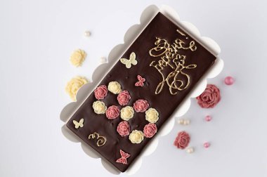 Şenlikli el yapımı çikolata, bahar tatili, kadınlar, 8 Mart