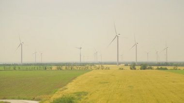 Rüzgar Türbini yaz buğday alan