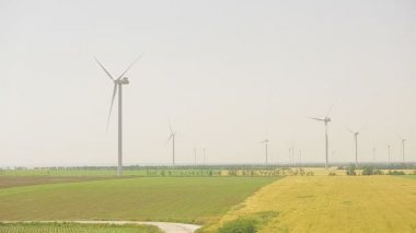 Rüzgar Türbini yaz buğday alan