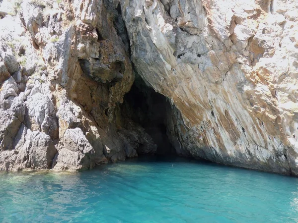 Marina di Camerota - Grotta a Cala Fortuna — Foto Stock