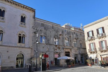 Syracuse, Sicilya, İtalya - 26 Ağustos 2020: Palazzo Lanza Bucceri Piazza Archimede