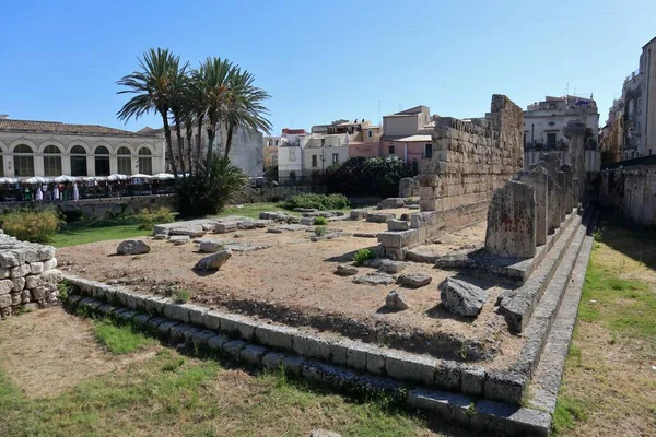 Συρακούσες Σικελία Ιταλία Αυγούστου 2020 Ερείπια Αρχαίου Ελληνικού Ναού Αφιερωμένου — Φωτογραφία Αρχείου