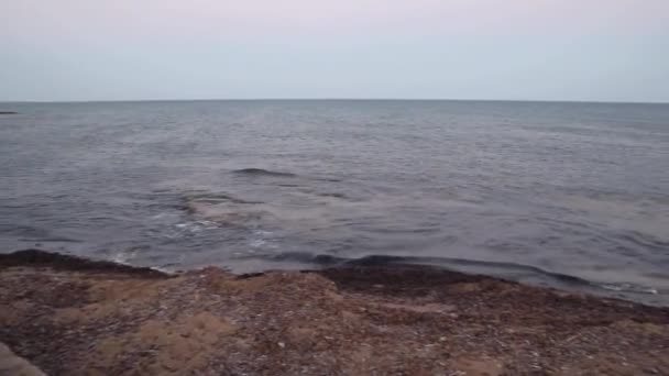 Capopassero - Panoramica da Punta delle Correnti al tramonto — Stockvideo
