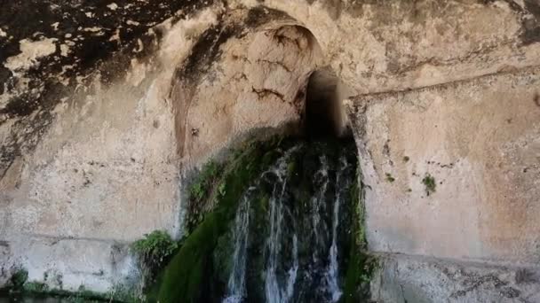 Siracusa - Fontana del teatro greco — Wideo stockowe