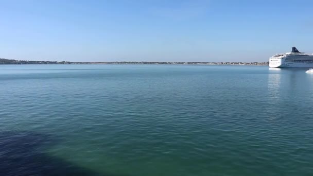 Siracusa - Panoramica dal lungomare ovest di Ortigia — Stockvideo