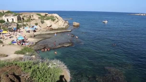 Siracusa - Panoramica della spiaggia di Massolivieri — Wideo stockowe