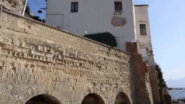 Napoli Panoramica del porticciolo di Marechiaro dalla scala di accesso — Stok Video