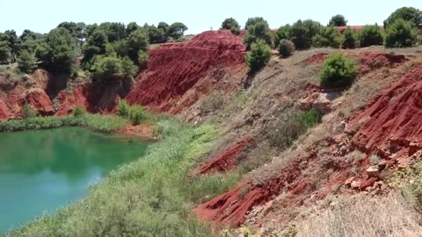 Otranto - Panoramica del lago di bauxit — Stockvideo