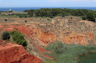 Otranto, Puglia, İtalya - 28 Haziran 2020: Punta Palascia 'dan Panorama