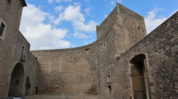 Melfi Basilicata Italia Octubre 2020 Castillo Erigido Siglo Posteriormente Ampliado — Foto de Stock