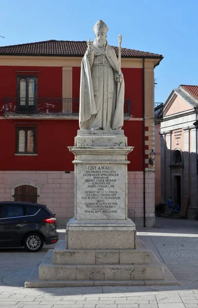 Nusco Campania Itália Outubro 2020 Estátua Bispo Amato Landone Praça — Fotografia de Stock