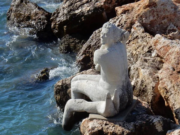 Таранто Апулия Италия Ноября 2019 Года Морская Цементная Статуя Русалки — стоковое фото