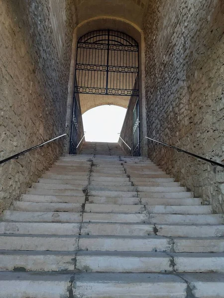 Taranto Puglia Itália Novembro 2019 Entrada Castelo Aragonês Canal Artificial — Fotografia de Stock