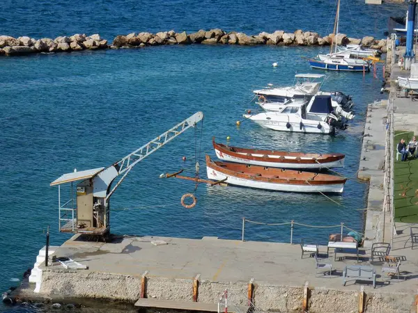 Taranto Puglia Itálie Listopadu 2019 Jeřáb Pro Malé Lodě Mola — Stock fotografie