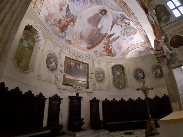 ナポリ カンパニア イタリア 2020年1月4日 4世紀に遡る初期キリスト教の聖堂は サンタ マリア アスンタ大聖堂の側面礼拝堂の1つです — ストック写真