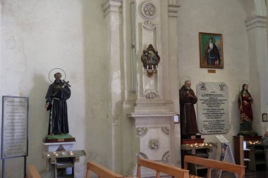 Noto, Sicilya, İtalya - 26 Ağustos 2020: San Francesco Kilisesi İçişleri