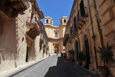 Noto, Sicilya, İtalya - 26 Ağustos 2020: Nicolaci üzerinden Montevergine Kilisesi