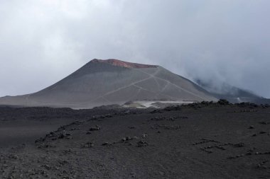 Nicolosi, Sicilya, İtalya - 24 Ağustos 2020: Laghetto Krateri