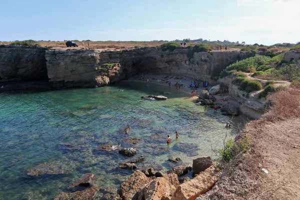 Syracuse Sicily Italy August 2020 Tourists Massolivieri Beach Punta Della — 스톡 사진