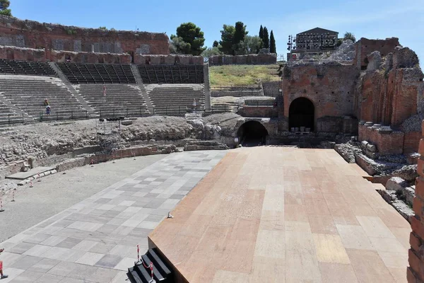 Taormina Sicilië Italië Augustus 2020 Toeristen Bezoeken Het Archeologische Park — Stockfoto