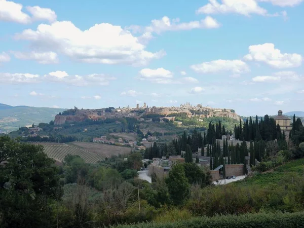 イタリアのウンブリア州オルヴィエト 9月2019 ファルネーゼ ベルヴェデーレからの村のパノラマ — ストック写真