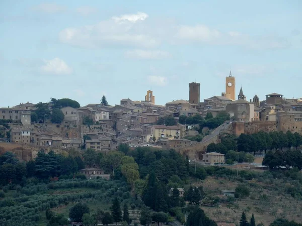 イタリアのウンブリア州オルヴィエト 9月2019 ファルネーゼ ベルヴェデーレからの村のパノラマ — ストック写真