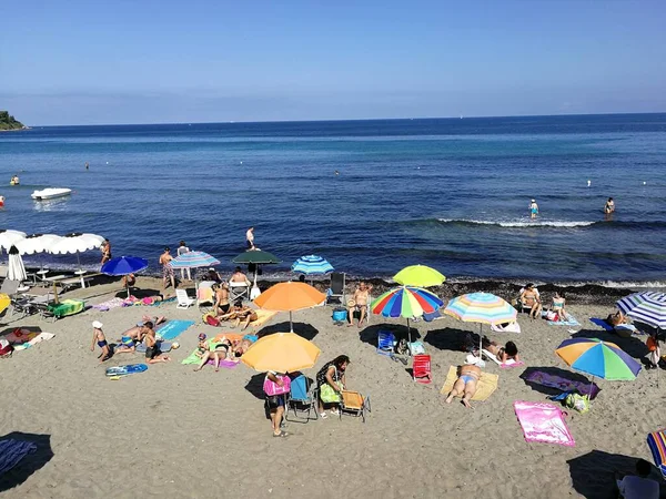 Agropoli Salerno Campania Italia Junio 2018 Turistas Playa Libre Bahía —  Fotos de Stock