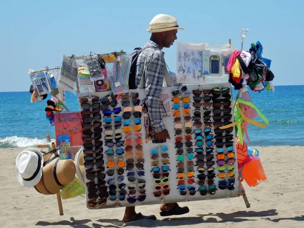 Apaccio Salerno Campania Itália Junho 2018 Vendedor Ambulante Longo Praia — Fotografia de Stock