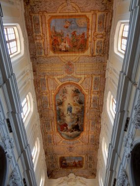 Sant 'Agata de Goti, Campania, İtalya - 20 Haziran 2019: Santa Maria Assunta Katedrali 13. yüzyılda yeniden inşa edildi