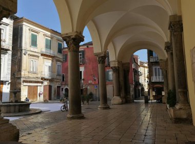 Sant 'Agata de Goti, Campania, İtalya - 20 Haziran 2019: Santa Maria Assunta Katedrali 13. yüzyılda yeniden inşa edildi