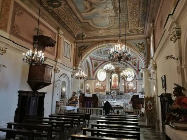 San Marco dei Cavoti, Campania, İtalya - 4 Mart 2018: Madonna del Carmine Kilisesi İçişleri