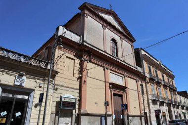 Santa Maria Capua Vetere, Campania, İtalya - 22 Mayıs 2020: Corso Garibaldi 'deki Koruyucu Melekler Kilisesi