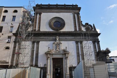 Napoli, Campania, İtalya - 29 Aralık 2020: 16. yüzyıl Santa Caterina a Formiello Kilisesi