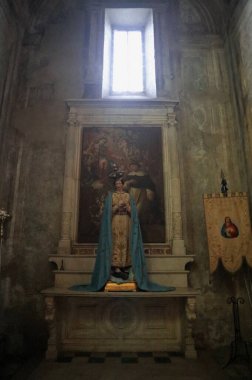 Napoli, Campania, İtalya - 29 Aralık 2020: Formiello 'daki Santa Caterina Kilisesi