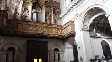 Napoli - Panoramica della chiesa di Sant 'Anna dei Lombardi