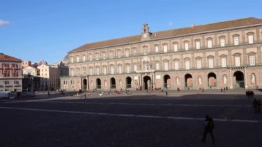 Napoli - Panoramica di Piazza del Plebiscito