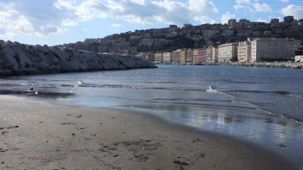 Napoli - Panoramica dalla spiaggia di Rotonda Diaz — Wideo stockowe