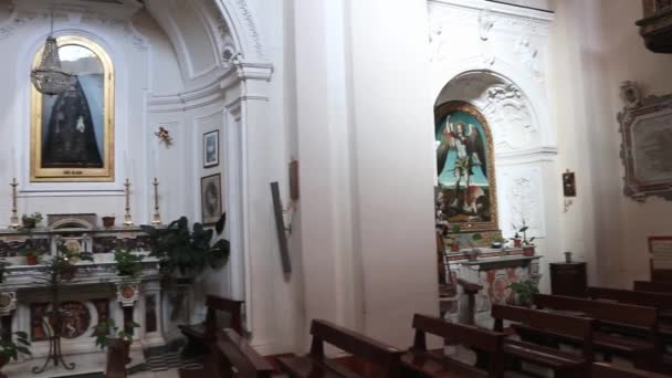 Neapel - Panoramica della chiesa di Santa Maria del Parto — Stockvideo