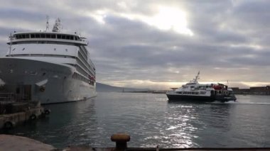 Napoli - Partenza dal Molo Beverello 'da Aliscafo