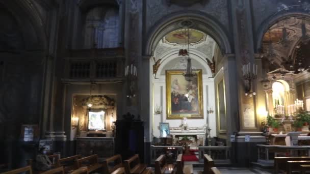 Napoli - Panoramica della Chiesa di Santa Brigida — Vídeo de Stock