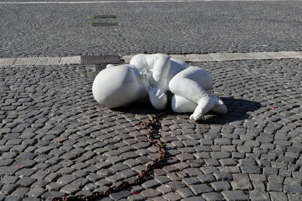 Neapel Kampanien Italien Februari 2021 Skulptur Det Kedjade Barnet Kallad — Stockfoto