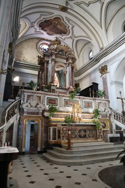 Napoli, Campania, İtalya - 26 Ocak 2021: Santa Maria di Piedigrotta Kilisesi 14. yüzyılda kuruldu