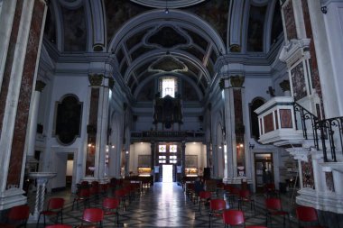 Napoli, Campania, İtalya - 26 Ocak 2021: Santa Maria di Piedigrotta Kilisesi 14. yüzyılda kuruldu