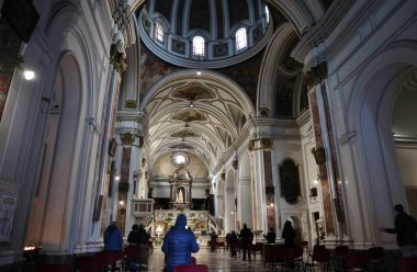 Napoli, Campania, İtalya - 26 Ocak 2021: Santa Maria di Piedigrotta Kilisesi 14. yüzyılda kuruldu