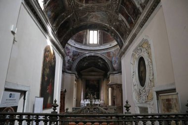 Napoli, Campania, İtalya - 19 Ocak 2021: 15. yüzyıl Sant 'Anna dei Lombardi Kilisesi