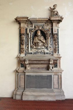 Napoli, Campania, İtalya - 19 Ocak 2021: 15. yüzyıl Sant 'Anna dei Lombardi Kilisesi