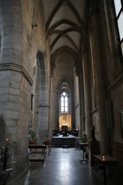 Napoli, Campania, İtalya - 26 Şubat 2021: Angevins tarafından şimdiki Piazza Mercato 'da inşa edilen San Eligio di Noyon' a adanmış 13.