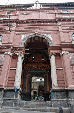 Napoli, Campania, İtalya - 5 Mart 2021: Galleria Principe di Napoli 19. yüzyılda Art Nouveau stilinde inşa edildi