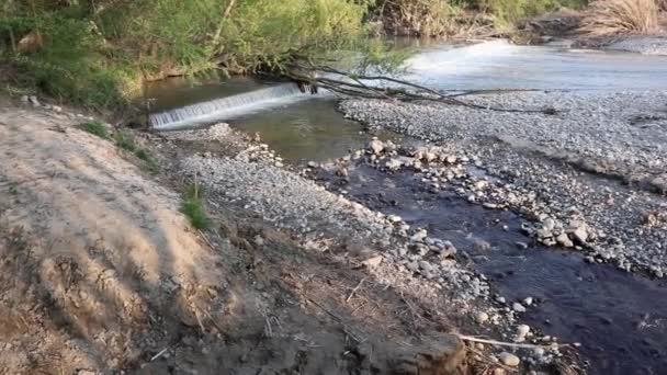 Benevento - Panoramica del Fiume Sabato alla confluenza del Fiume Calore — Vídeo de Stock